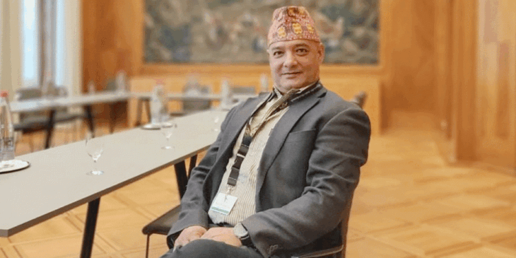 फरार रहेका भनिएका धवल शम्शेर अदालतमा हाजिर