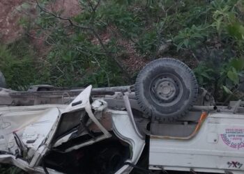 बैतडीमा जीप दुर्घटना : चालक र स्वास्थ्यकर्मी बोहराको मृत्यु