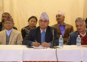 ईश्वर पोखरेल पक्षका युवाहरूले भेला गर्दै