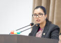 प्रधानमन्त्री शाहको तर्फबाट सोविता गौतमले प्रतिवेदन पेस गर्ने